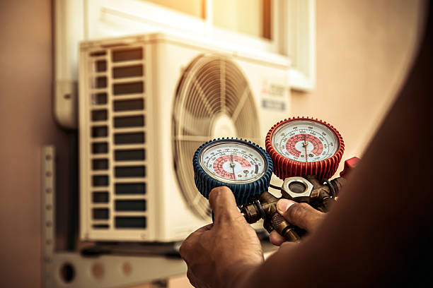 Professional Hvac technician working in Barnesville, GA